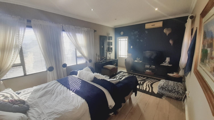 4 Bedroom Property for Sale in Melodie North West